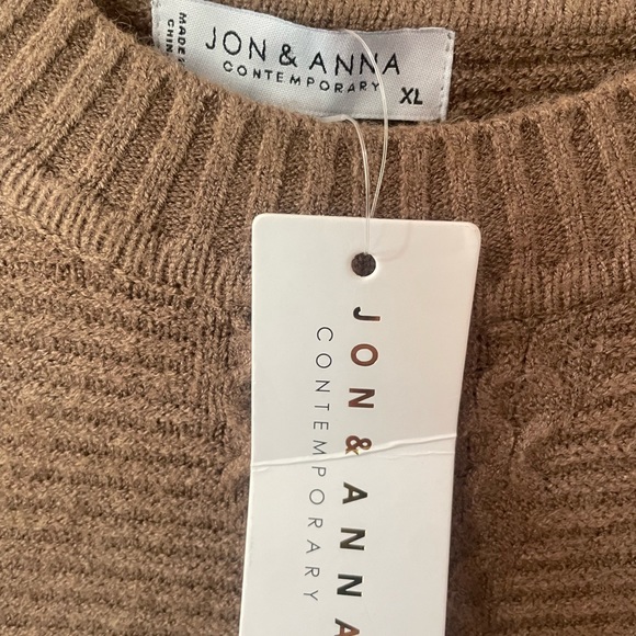 Jon and Anna Contemporary Brown Sweater NWT - Picture 5 of 5